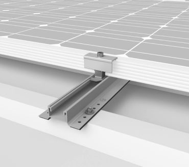 Installez vos panneaux solaires sur votre toit en tôle grâce à cet accessoire primordial.