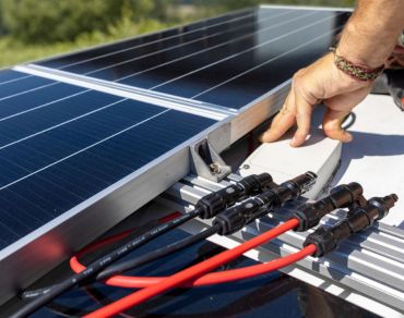 Connecter correctement votre kit panneau solaire grâce aux câbles
