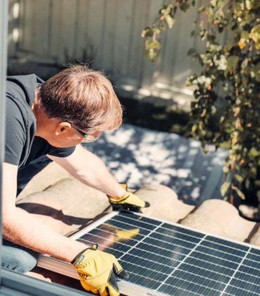 Ce coffret de protection électrique pour panneau photovoltaïque est utile pour les installations avec onduleur central.