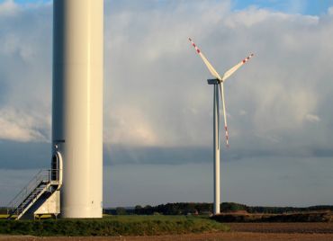 Renseignez-vous plus en détail sur le fonctionnement global d'un parc éolien.