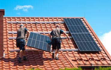 Installez correctement vos modules photovoltaïques grâce à ces étriers universelles qui raccordent chaque panneau entre eux