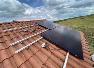 Quels sont les accessoires à choisir en priorité pour installer vos panneaux photovoltaïques ?