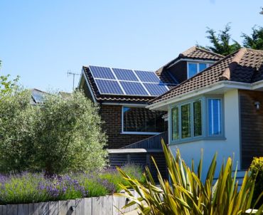 Faites rapidement des économies en installant des panneaux solaires à Hyères.